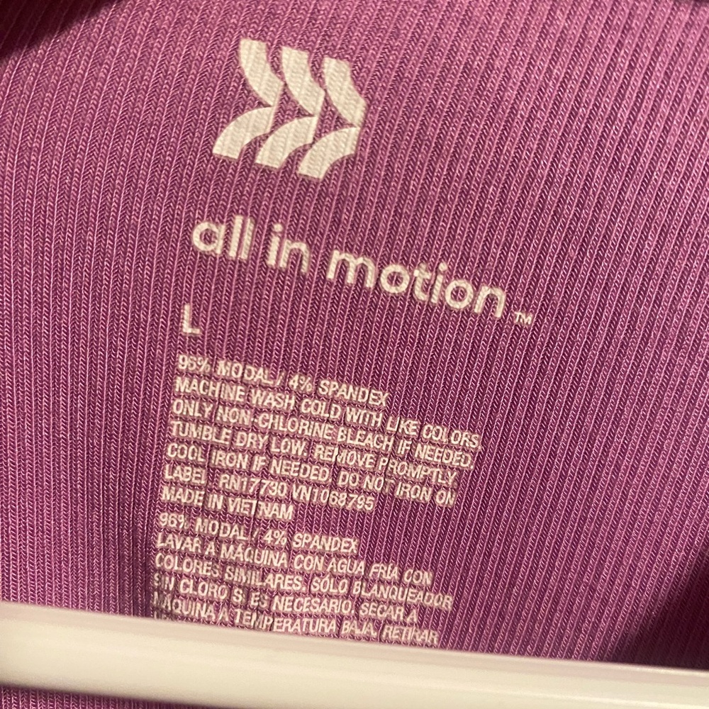 All in Motion Lavender Twist Front Muscle Tee - Picture 3 of 3
